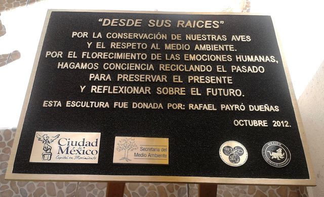 Placa fundida en broncee