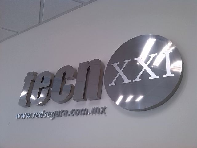 Sin Nombre